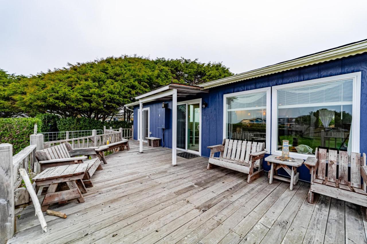 Sea Dreamer Cottage Smith River Exterior photo